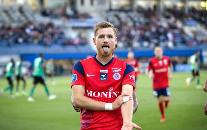 皇冠体育-最新资讯-法国杯前瞻：8天后再遇！布洛涅盼主场止颓，敦刻尔克争晋级